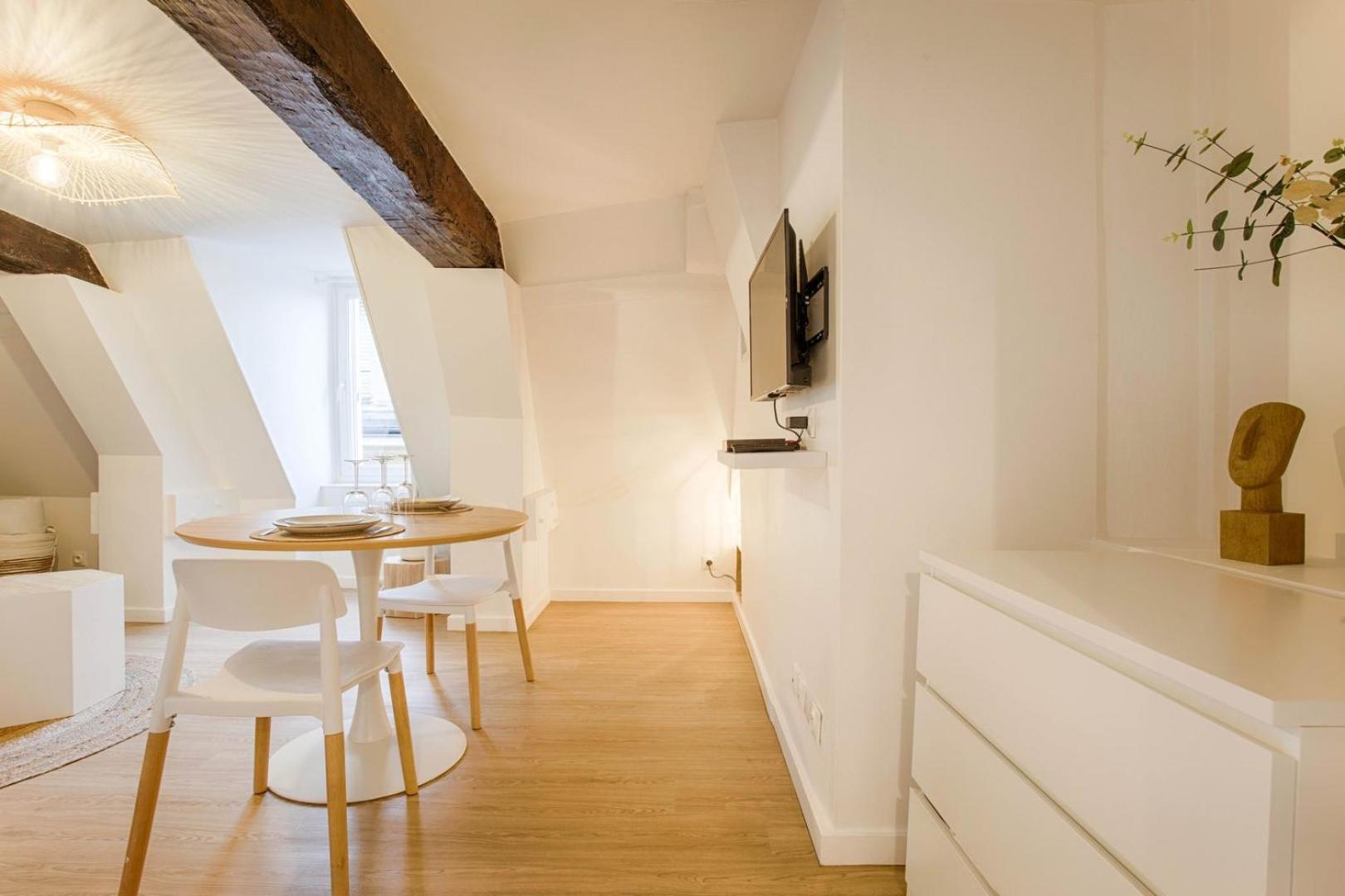 La Casa Amore — Joli Nid Douillet Place St-Sauveur Caen Exterior foto